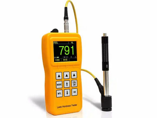 Mass Storage Portable Hardness Tester , Leeb Tester With Curved Display / Scales Conversion